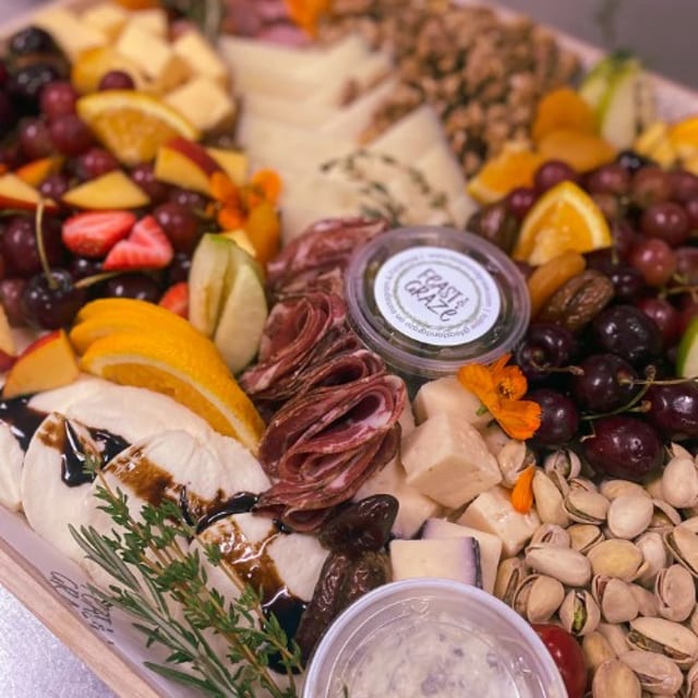 Classic Feasting (feeds up to 15).